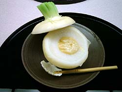 つる家